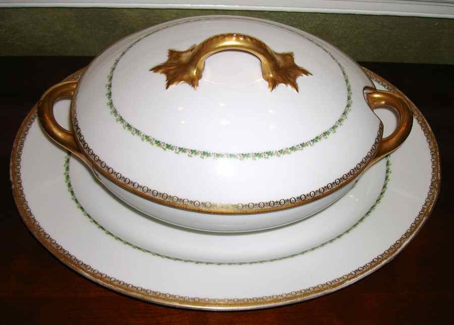 POY571 Tureen & Lid w/Underplate by Jean Pouyat-1