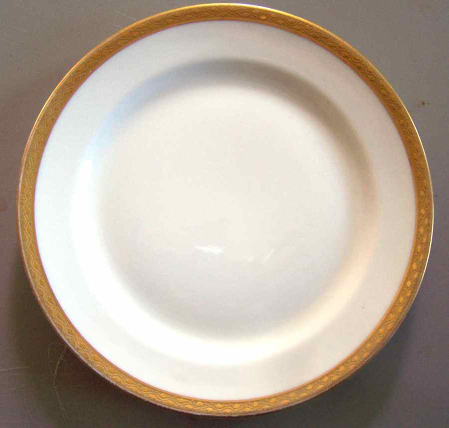 POY572 Dinner Plate by Jean Pouyat-1