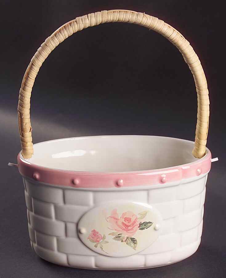 Victoria Park 4" Wicker Handled Basket by Pfaltzgraff-1