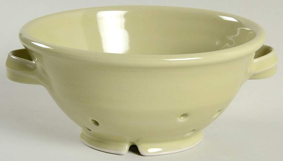 Brookfield Valley 7" Pierced Berry Bowl by Simon Pearce-1