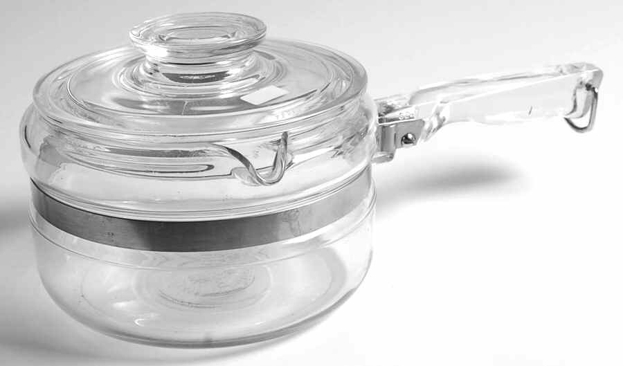 Flameware 1 Quart Saucepan & Lid by Pyrex-1