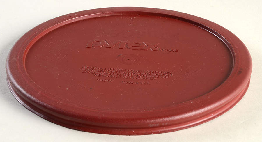 Sculptured Cranberry Plastic Lid for 7" Round Vegetable by Pyrex-1