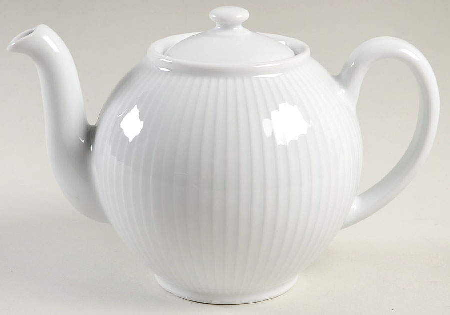 Plisse Small Teapot & Lid by Pillivuyt-1