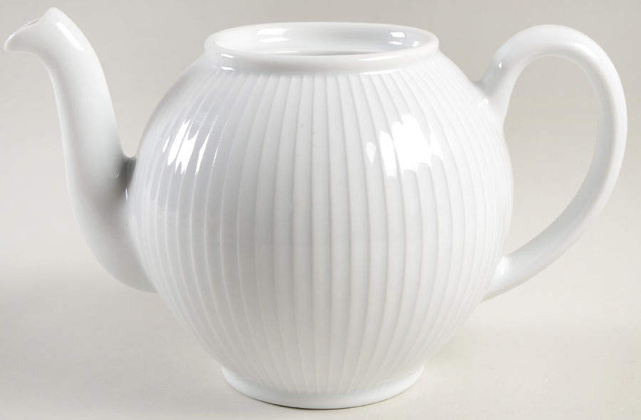 Plisse Teapot No Lid by Pillivuyt-1