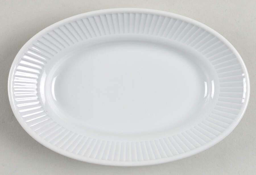 Plisse Underplate for Gravy Boat by Pillivuyt-1