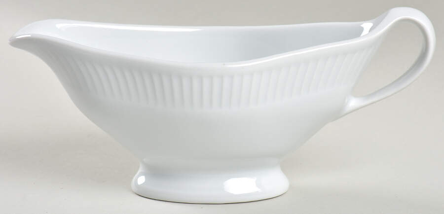 Plisse Gravy Boat by Pillivuyt-1