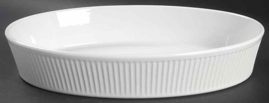 Plisse 12'' Oval Baker by Pillivuyt-1