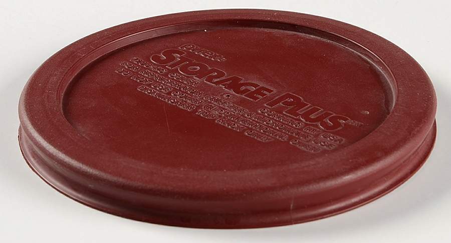 Originals Cranberry Lid for Round Box by Pyrex-1