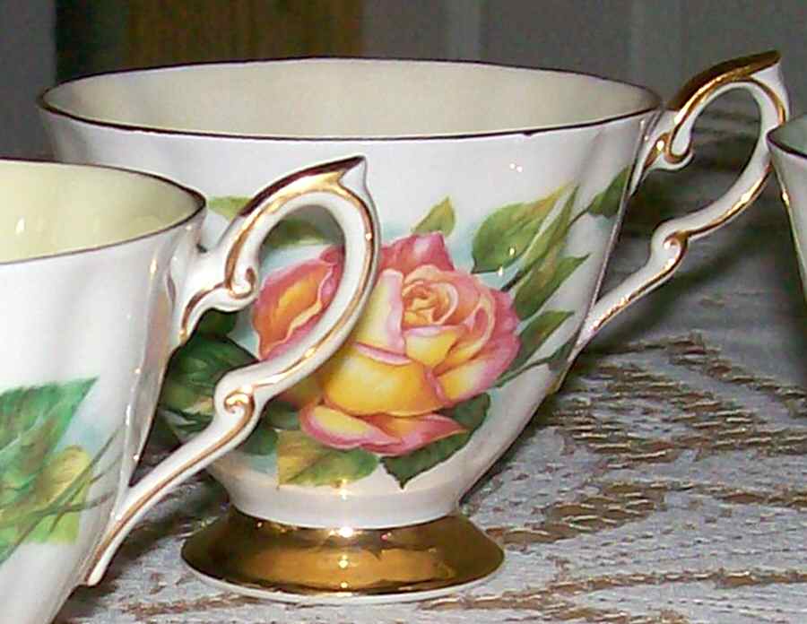 Six World Famous Roses (Newer) Footed Cup by Paragon-1