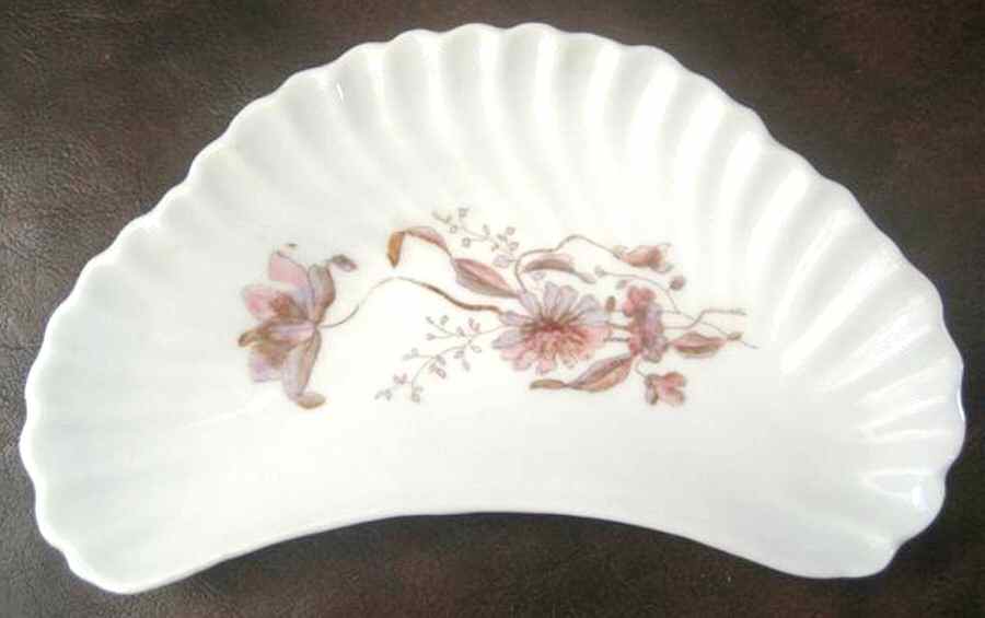 5514 Crescent Salad Plate by P H Leonard-1