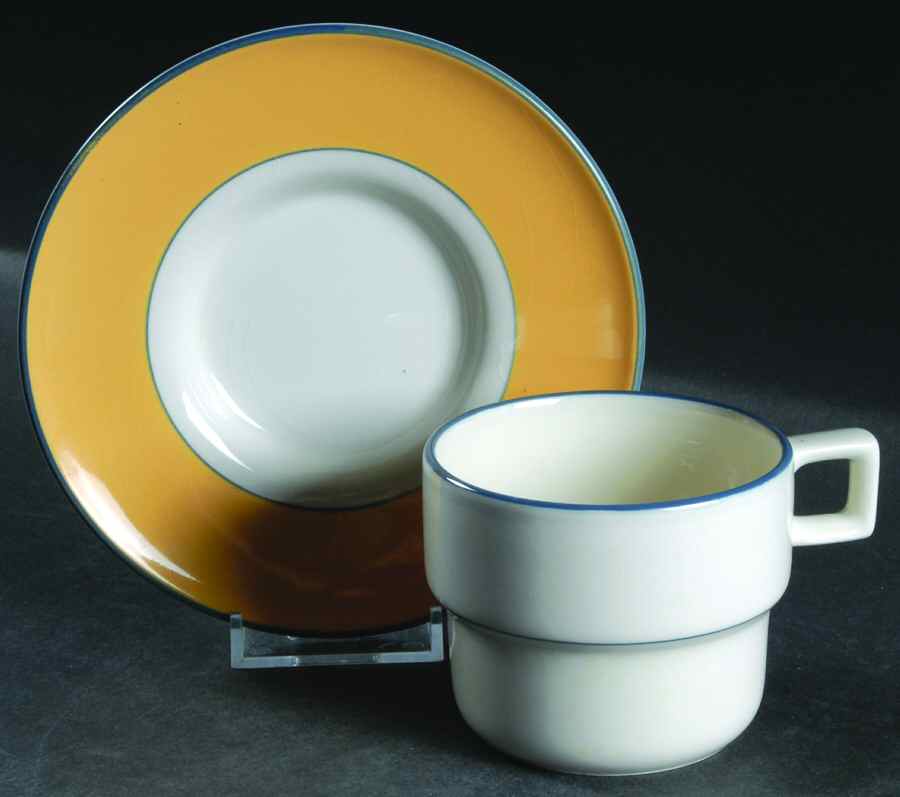 PGN68 Flat Cup & Saucer Set by Pagnossin-1