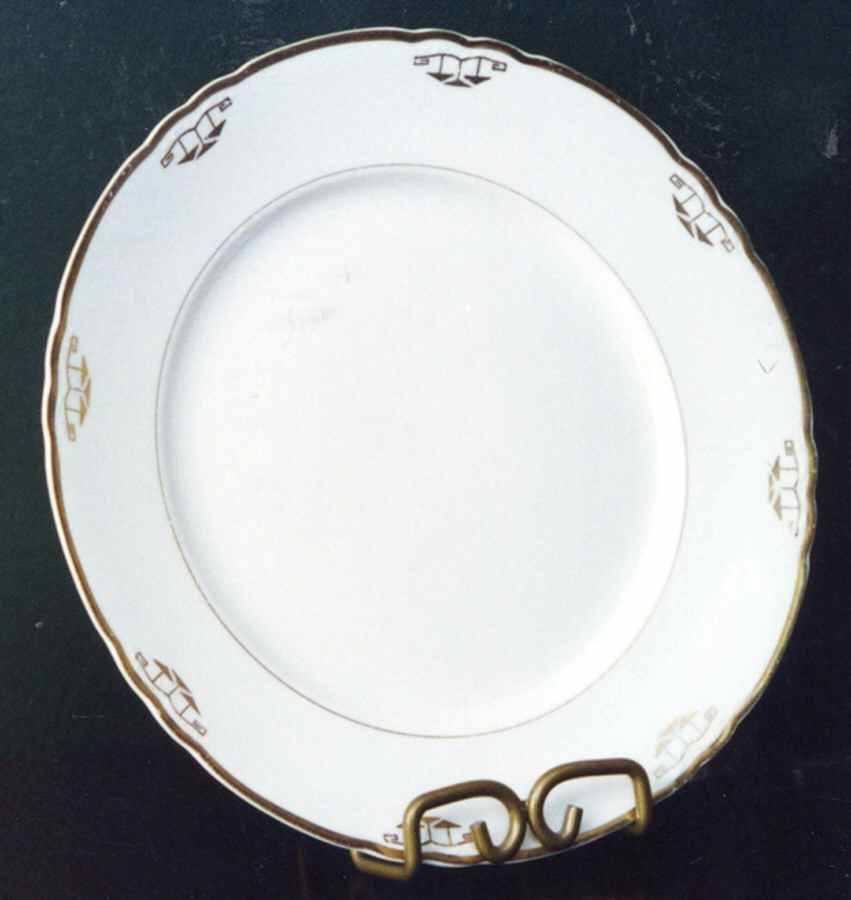 POP264 Dinner Plate by Pope Gosser-1