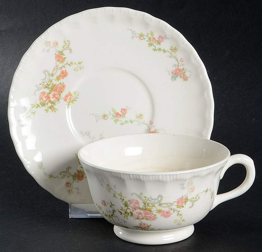 POP266 Oversized Cup & Saucer Set by Pope Gosser-1
