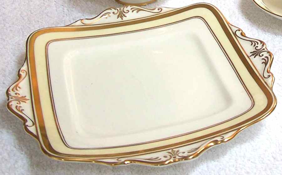 PAR156 Handled Cake Plate by Paragon-1