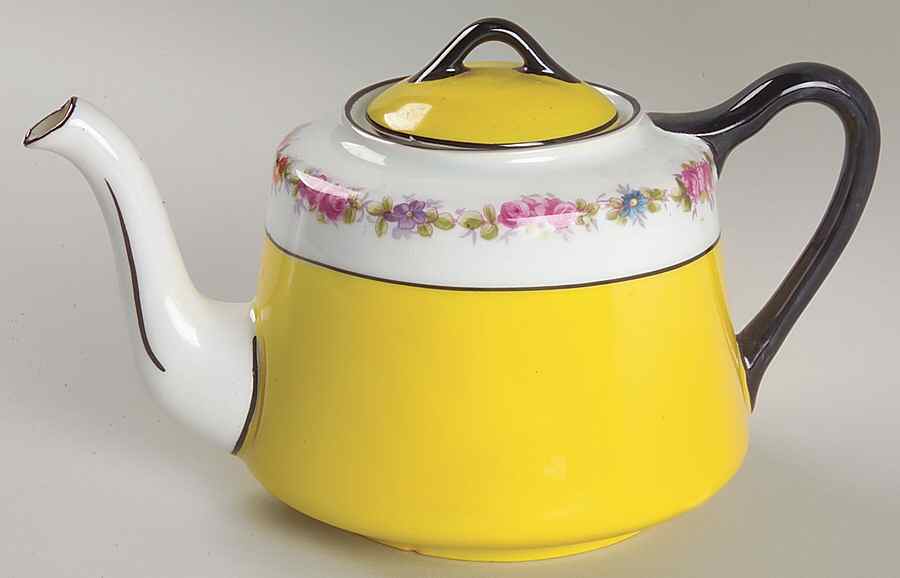PUN119 Teapot & Lid by Porcelain Union-1