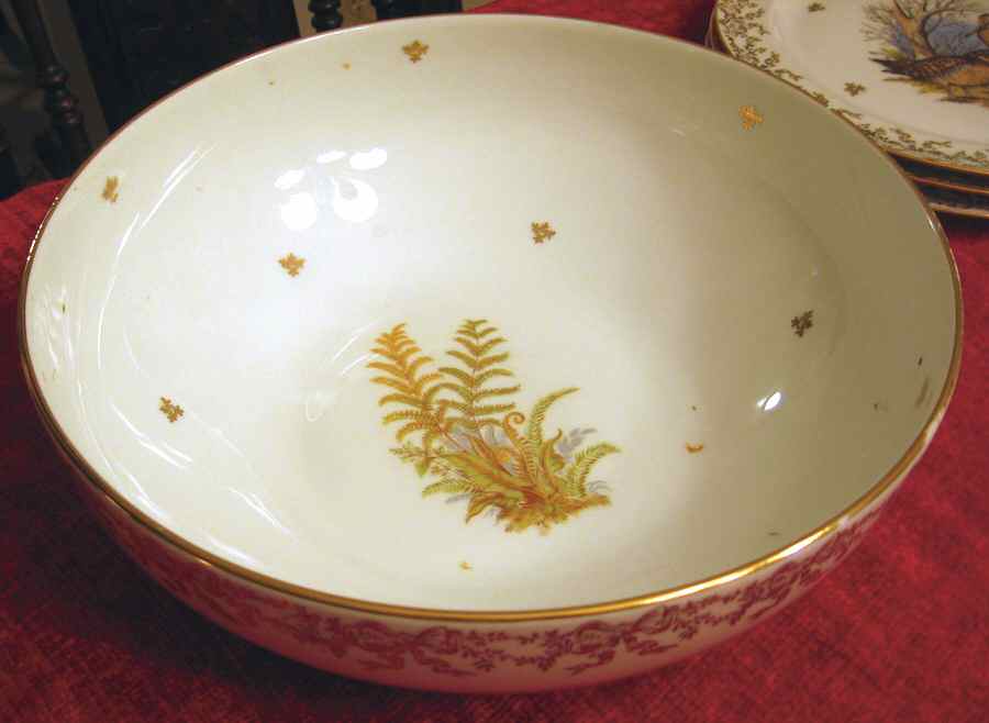 PLI19 9" Salad Serving Bowl by Porcelaine de Limoges-1