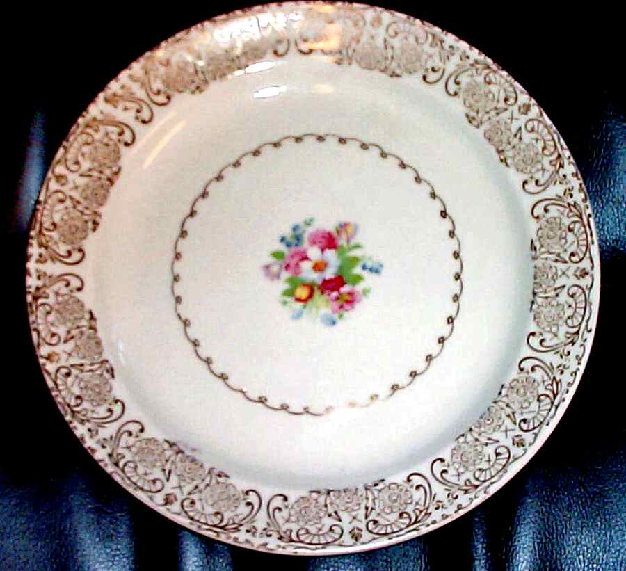 Delmar Blossom Dinner Plate by Paden City-1
