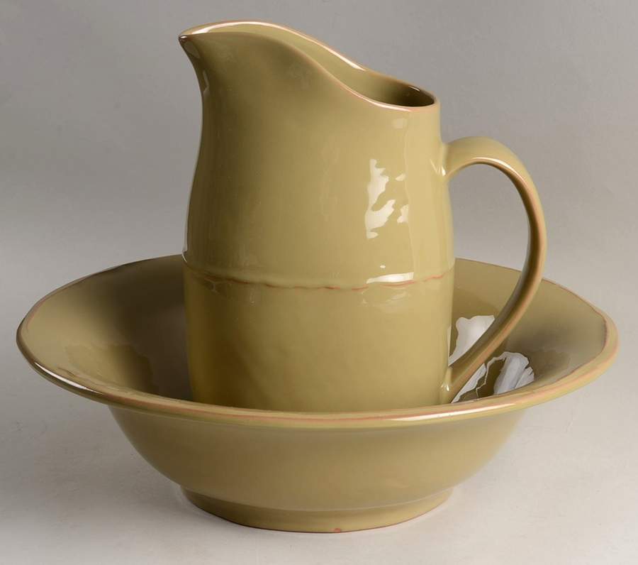 Francisco Vine (Olive Green) 72 Oz Pitcher and Bowl Set by Simon Pearce-1