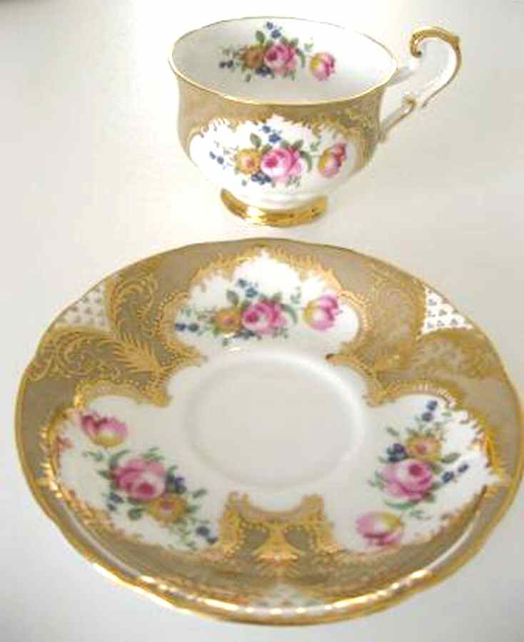 F68h Footed Cup & Saucer Set by Paragon-1