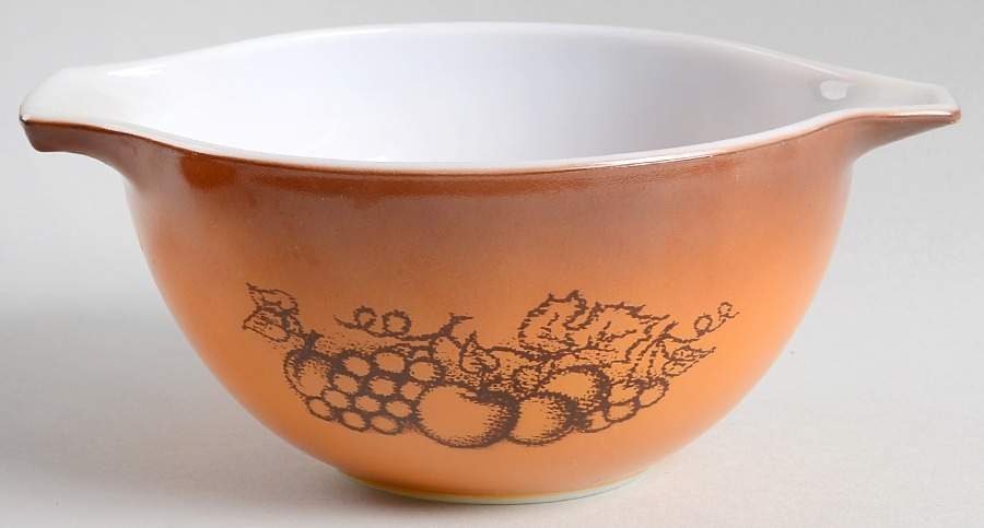 Old Orchard 7" Cinderella Mixing Bowl by Pyrex-1