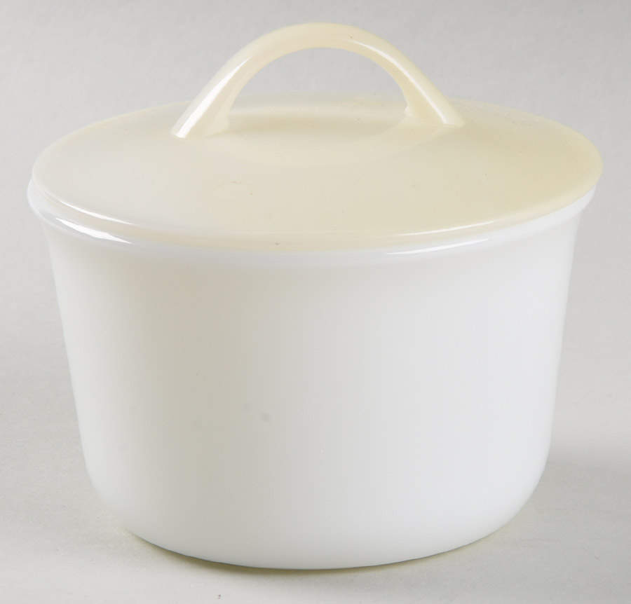 Opal (Milkglass) Sugar Bowl & Lid by Pyrex-1
