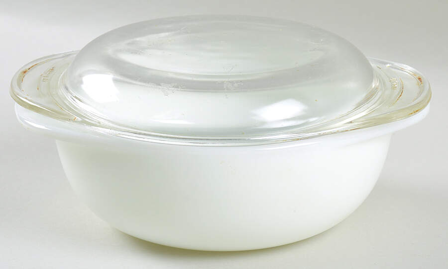 Opal (Milkglass) 1 Qt Round Covered Casserole by Pyrex-1