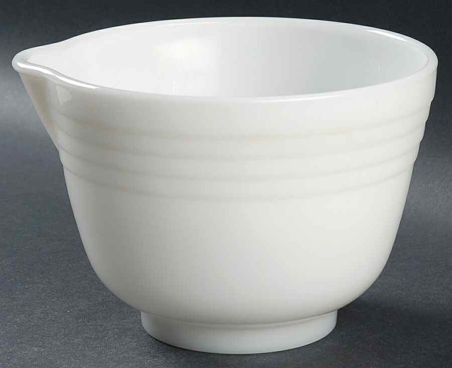 Opal (Milkglass) Batter Bowl by Pyrex-1