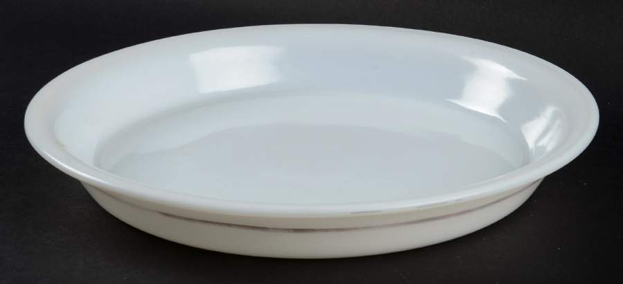 Opal (Milkglass) 10" Pie Baking Plate by Pyrex-1