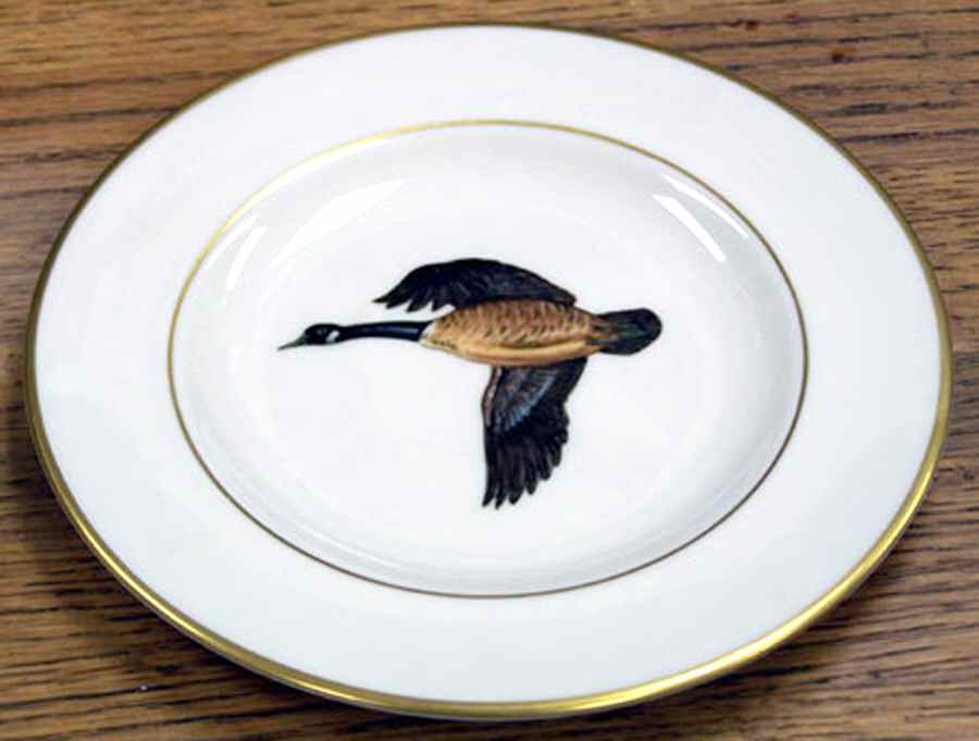 PIC135 Dinner Plate by Pickard-1