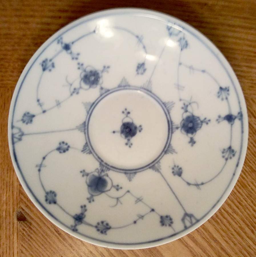 Straw (Scalloped, Not Swirled) Saucer by Porsgrund-1