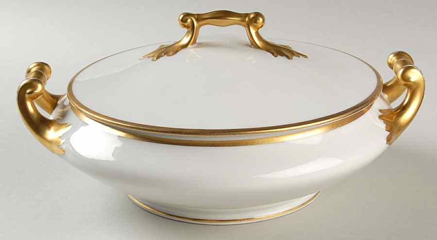 PL75 Round Covered Vegetable by Porcelaine Limousine-1