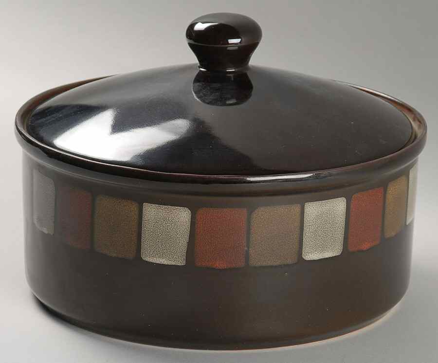 Taos 2 Qt Round Covered Casserole by Pfaltzgraff-1