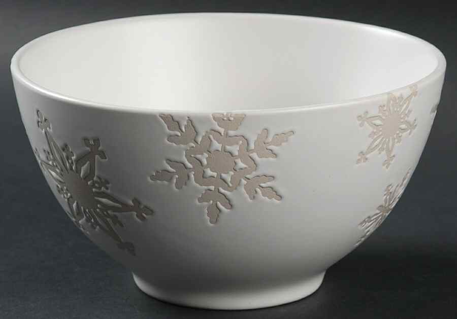 Snowflake White Soup/Cereal Bowl by Pfaltzgraff-1