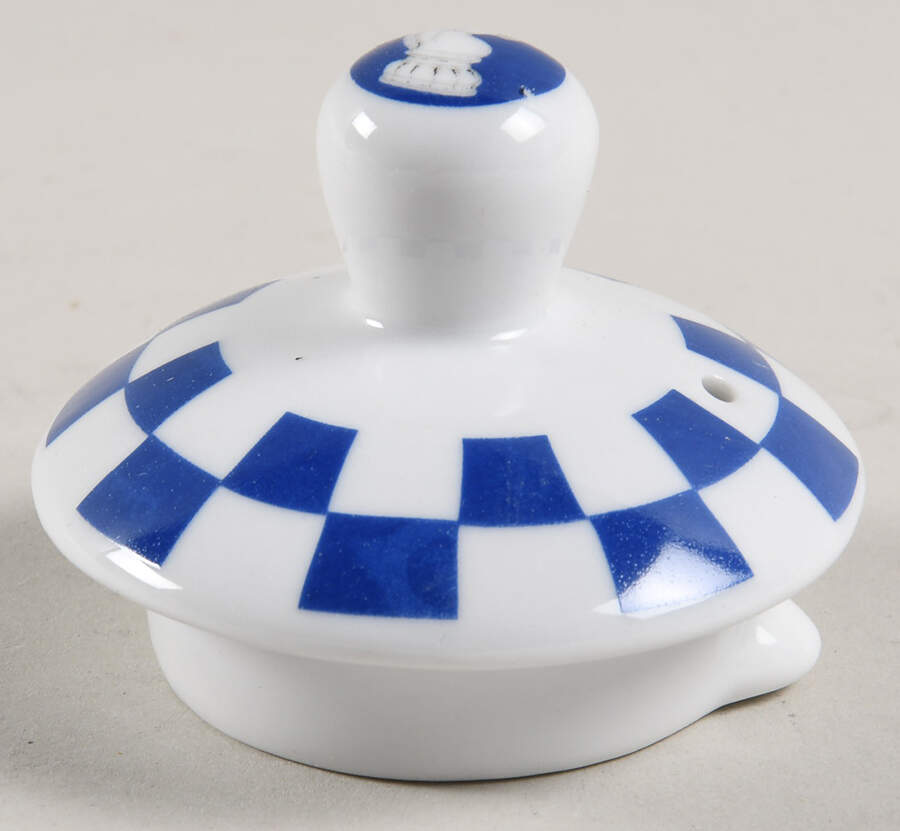 Alice in Wonderland's Cafe Teapot Lid for Individual Teapot with Cup by Cardew Design-1