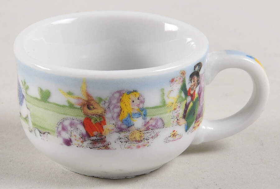 Alice in Wonderland's Cafe Flat Toy Cup by Cardew Design-1