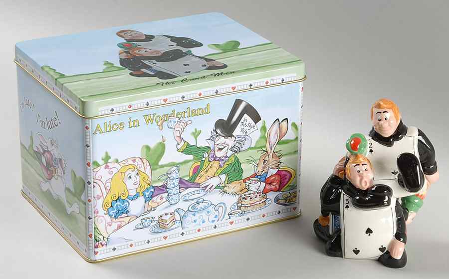 Alice in Wonderland's Cafe Figurine in Gift Tin by Cardew Design-1