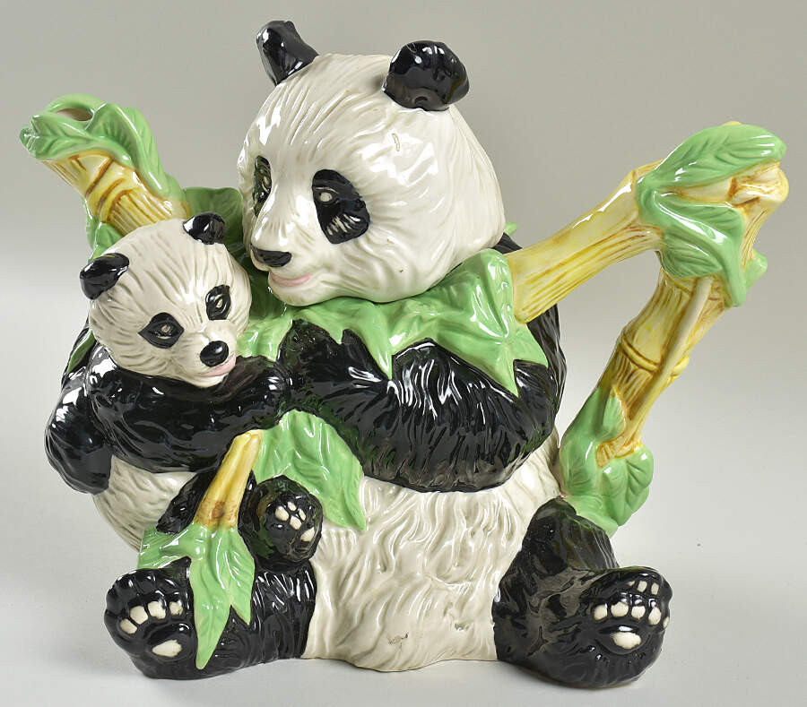 Giant Panda Figural Teapot & Lid by Cardew Design-1