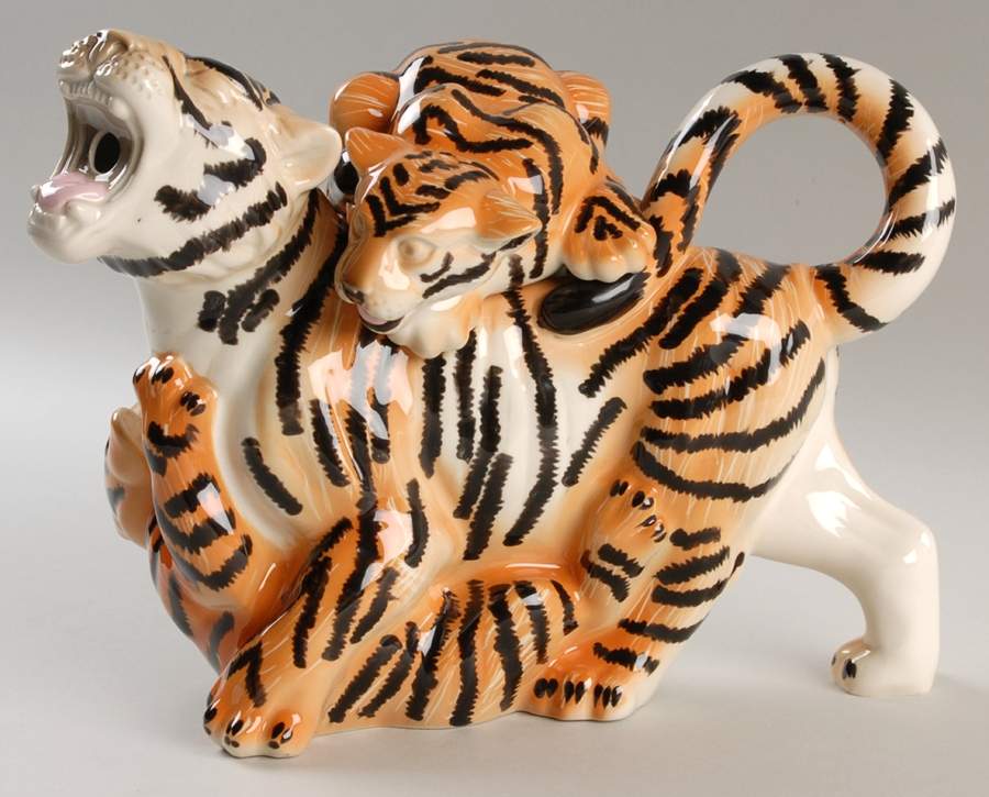 Tiger Mini Figural Teapot & Lid by Cardew Design-1