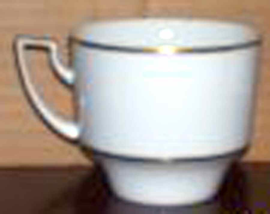 PIR168 Footed Cup by Pirkenhammer-1