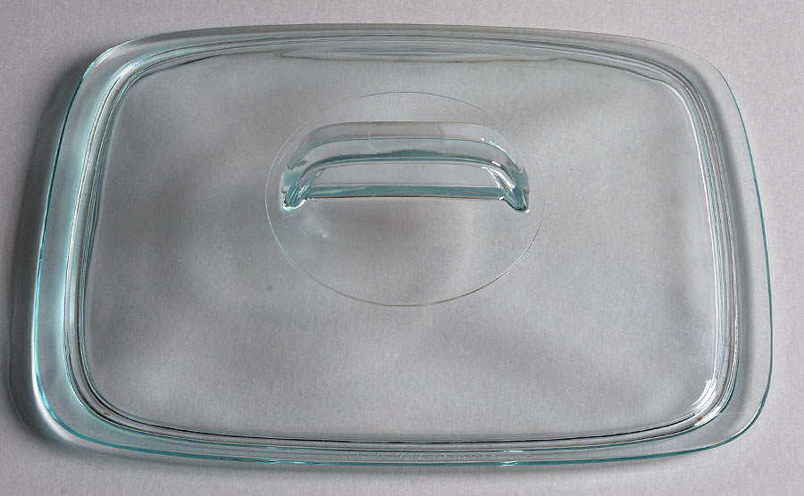 Easy Grab Lid for 2 Quart Rectangular Casserole by Pyrex-1