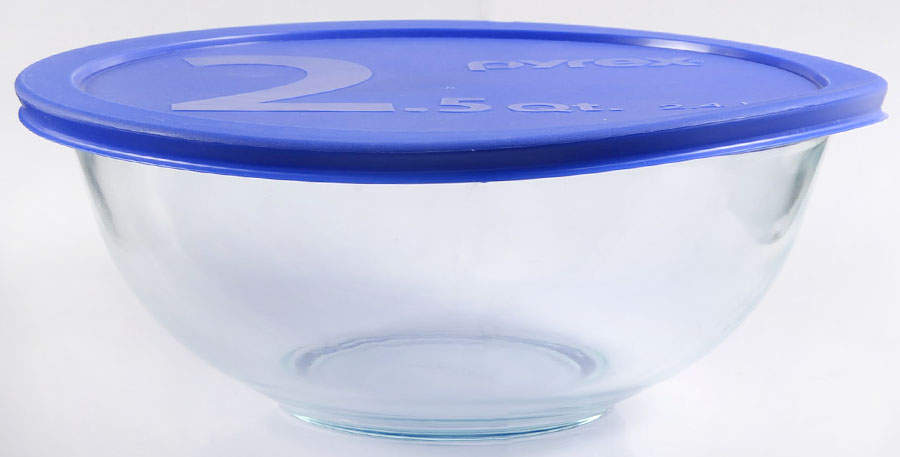 Originals Clear 9" Mixing Bowl & Plastic Lid by Pyrex-1