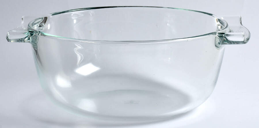 Originals Clear 1.5 Qt Round Covered Vegetable No Lid by Pyrex-1