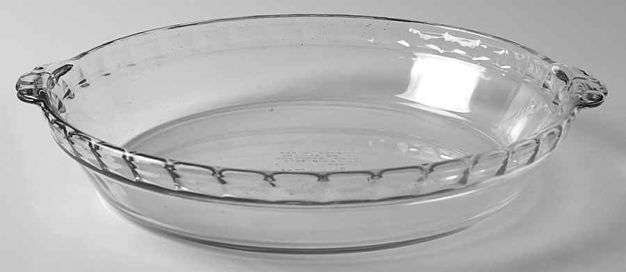 Originals Clear 9" Pie Baking Plate by Pyrex-1