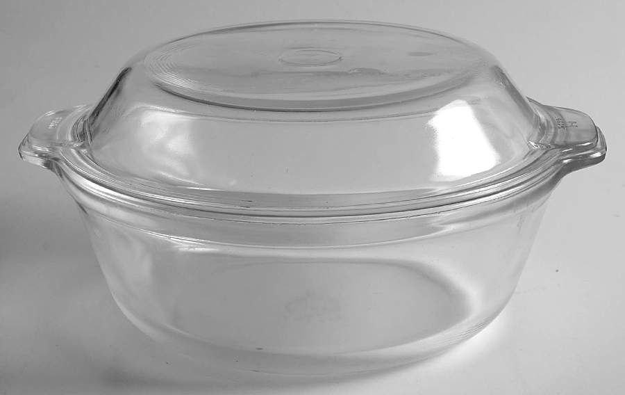 Originals Clear 1.5 Qt Round Covered Casserole by Pyrex-1