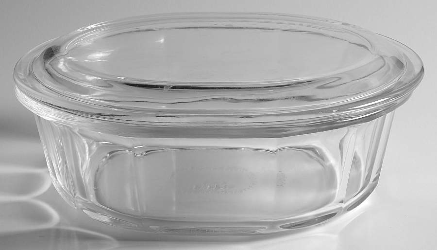 Originals Clear 1.5 Quart Oval Covered Casserole by Pyrex-1