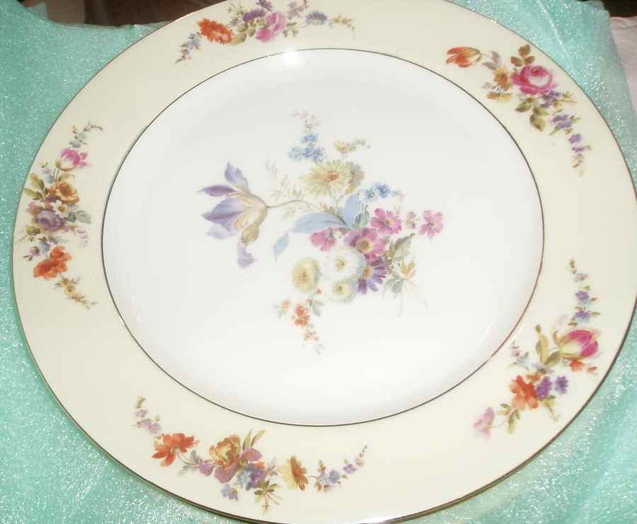 POY633 Dinner Plate by Jean Pouyat-1