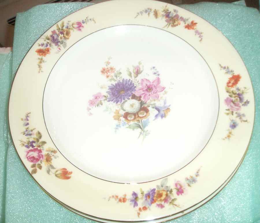 POY633 Dinner Plate by Jean Pouyat-1