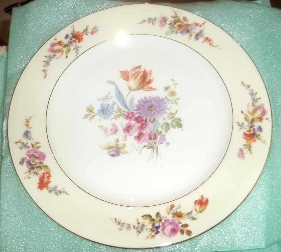 POY633 Dinner Plate by Jean Pouyat-1
