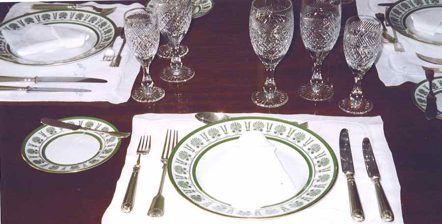 Henri Dinner Plate by Porcelaine Lafarge-1