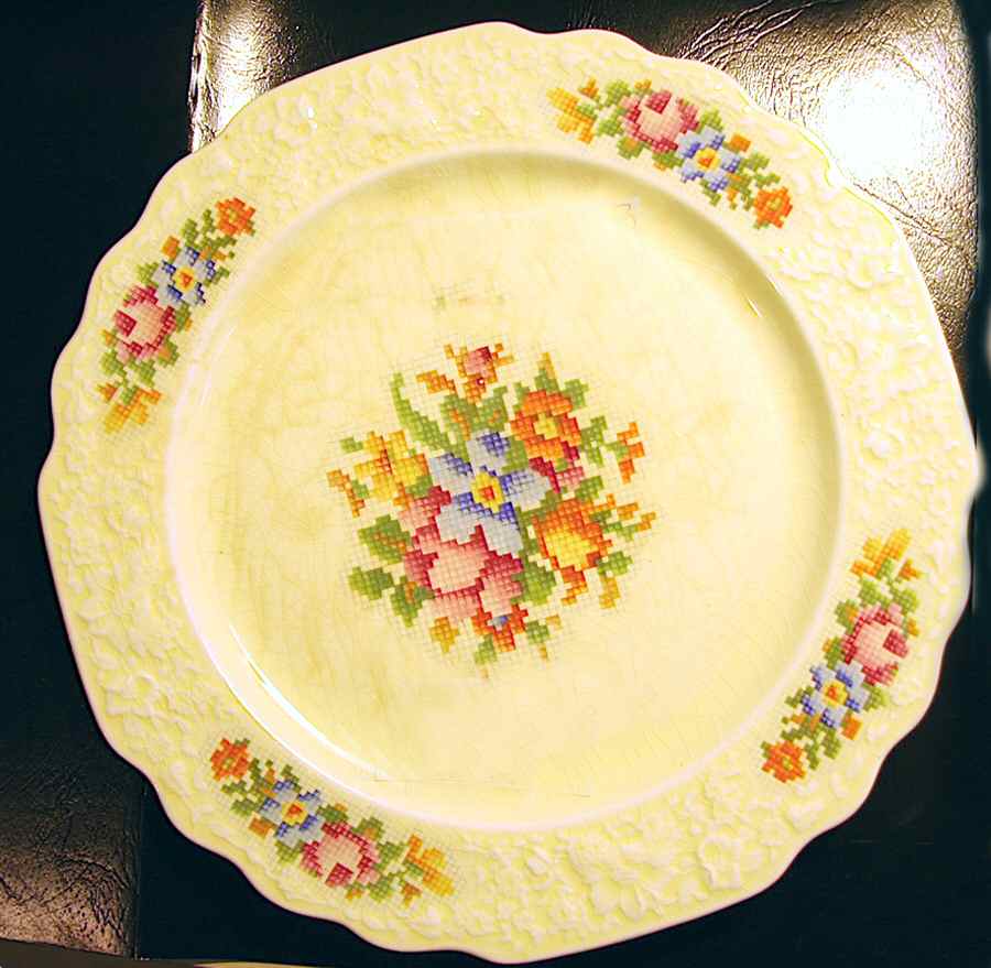 138A Dinner Plate by Paden City-1